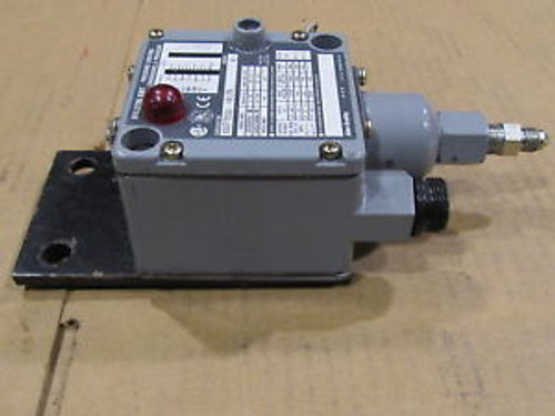 Allen Bradley 836T-T253JX81X9 Pressure Control