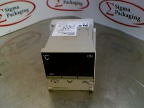 Omron E5CS-RKJ Temperature Controller 100/240VAC 50/60HZ 7VA 3A