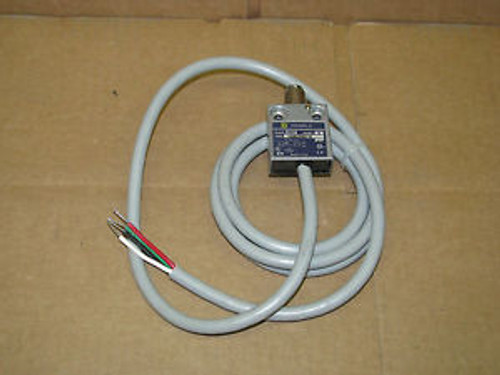 Square D Ms02S0210 Compact Enclosed Limit Switch