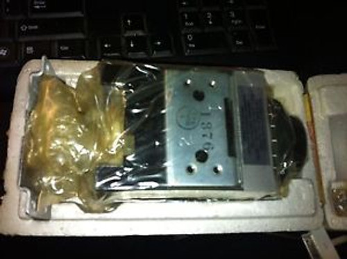 NEW AGASTAT, TIMING RELAY, MODEL 7012AE.COIL 120VAC, TIME 20-200 SEC.  (W-2-21B)
