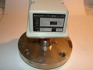 ASHCROFT CAT.NO. LPAN4HB25 XK3 PRESSURE SWITCH WITH 3 ,150#S/S FLANDGE(BIN 68)