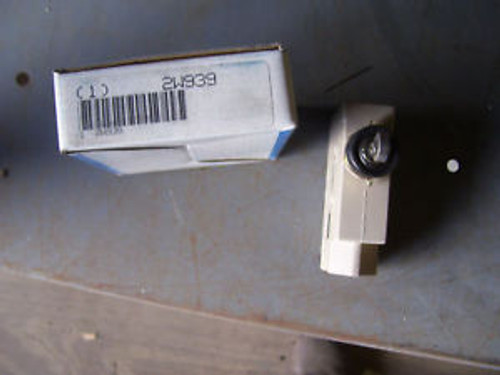 OMRON LIMIT SWITCH, P/N ZE-N22-2S, 15 AMP