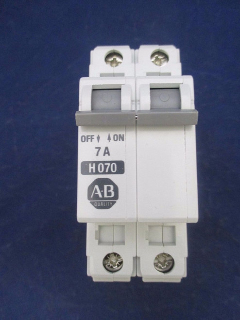 Allen Bradley 1492-Cb-2-H070  1492Cb2H070