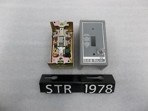 NEW Square D 2510FG1PG FHP Manual Starter Switch (STR1978)
