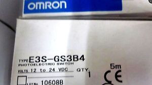 NEW IN BOX OMRON  Photoelectric Switch E3S-GS3B4 E3SGS3B4 2M 12-24 VDC