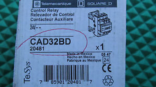 New Telemecanique Square D CAD32BD Control Relay 24V DC