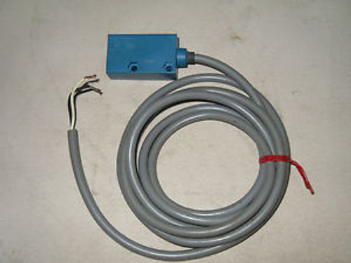 (O4-4) 1 NEW HONEYWELL FE7C-TT2R-M PHOTOELECTRIC CONTROL