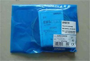 1PCS NEW Omron optoelectronic switch E3F3-D32M