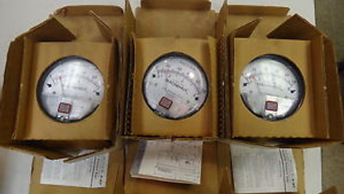New Dwyer Magnehelic Inches of Water Gauge 2001AV, 0-1.0 Inches 15 PSI Max Pres