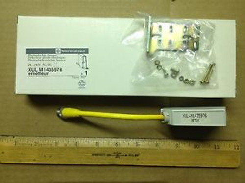 Square D Photoelectric sensor XULM1435976 New in box