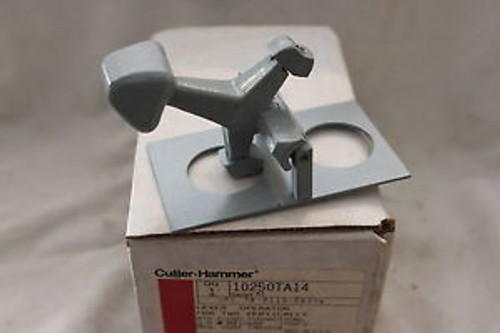 NEW New CUTLER-HAMMER 10250TA14 LEVER OPERATOR FOR TWO VERTICALLY BUTTONS (50)