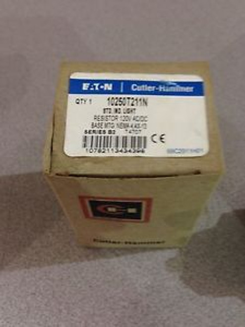NEW IN BOX EATON CUTLER-HAMMER INDICATOR LIGHT 10250T211N
