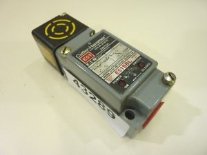 New Cutler Hammer Switch, Sensing Head E51DS1, E51SBL #43289