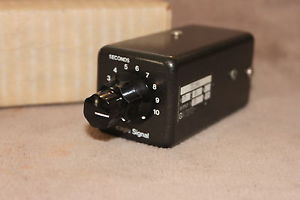 NEW EAGLE SIGNAL CG110A6 TIMER (B108)