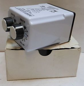 Dayton DPDT Plug-In Time Delay Relay 1EGD3 120VAC 1-180 Seconds New