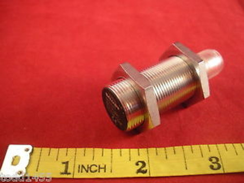 Balluff Proximity Sensor BES M18MF-GSC70B-S04K BES0069 1029HU 4-pin New
