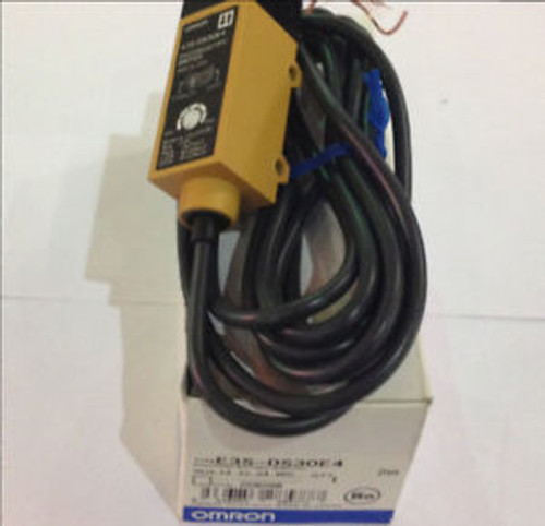 NEW IN BOX Omron  PLC Photoelectric Switch E3S-DS30E4 12-24VDC NEW IN BOX Omron  PLC Photoelectric Switch E3S-DS30E4 12-24VDC