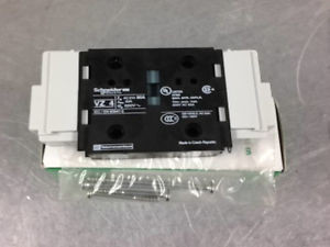 4 NEW VZ4 SQUARE D/TELEMECANIQUE