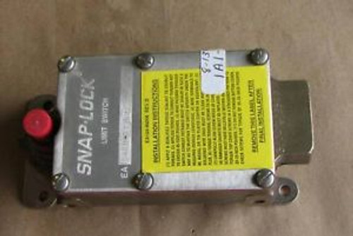 New NAMCO SNAP-LOCK LIMIT SWITCH EA180-34302