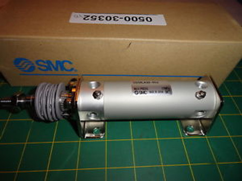 SMC CDG1LA32-50J Air Cylinder CG1 Series 32mm bore 50mm stroke w/ bellows