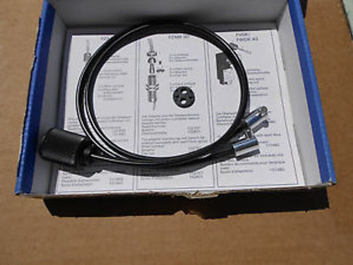 NEW BAUMER FSE 050A4004 THROUGH BEAM FIBER OPTIC GLASS