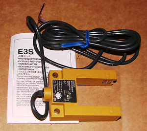 OMRON E3S-GS3B4 PHOTOELECTRIC SENSOR NEW IN FACTORY BOX