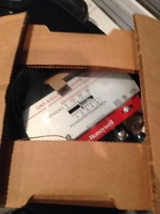 NEW HONEYWELL GAS / AIR PRESSURE SWITCH C437D 1012