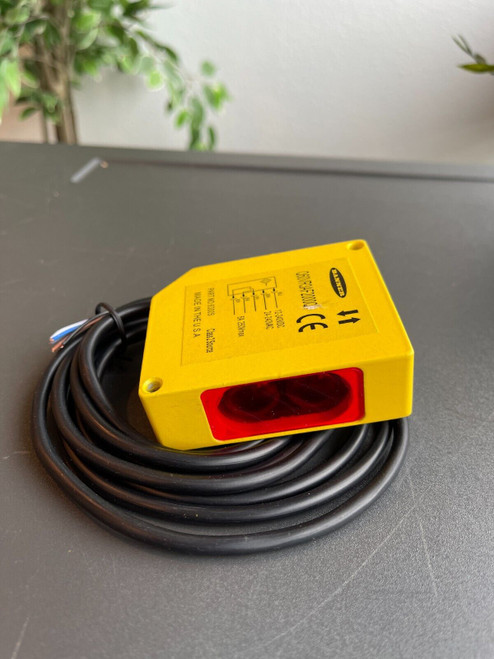 Banner Sensor Q60VR3AF2000Q1-63005