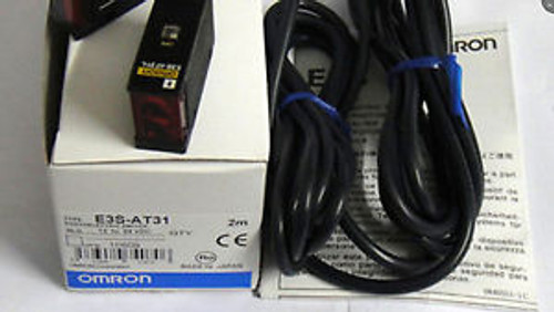 NEW IN BOX OMRON optoelectronic switch E3S-AT31