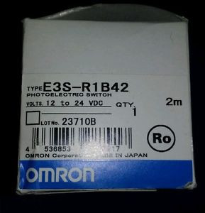 NEW OMRON E3S-R1B42 PHOTOELECTRIC SWITCH 12-24VDC PNP 0.3-1m Sensing Distance