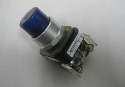 54 NEW  800T-QT24BAV ALLEN BRADLEY 800TQT24BAV NEW