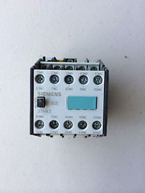 Siemens 3TH43 82-0AK6 Control relay AC120V 60HZ /110v 50Hz , New