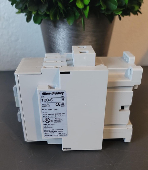 AB 100-C30D10 Contactor