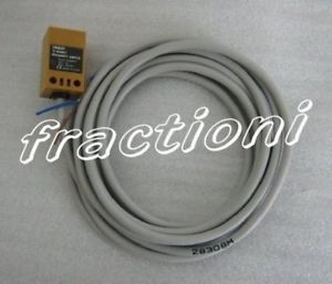 Omron Sensor TL-Q5MC1 2M ( TLQ5MC12M ) New In Box  QTY 10 Per Lot