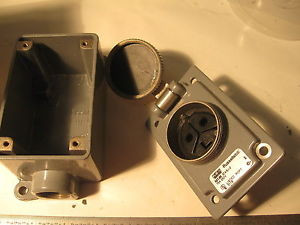 Russell Stoll 374 3U-2 Receptacle & Housing 15A 250V 2W3P FS/FD