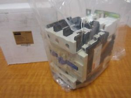 IEC Reversing Contactor 3 Poles 80A 24VAC 5.08 x 5.08 x 5 NEW