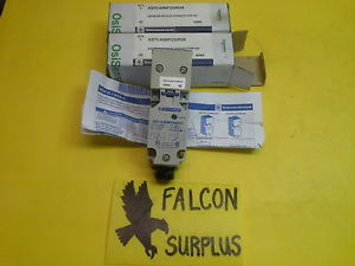 TELEMECANIQUE XS7C40MP230R30 K CONNECTOR SENSOR LOT OF 2 New