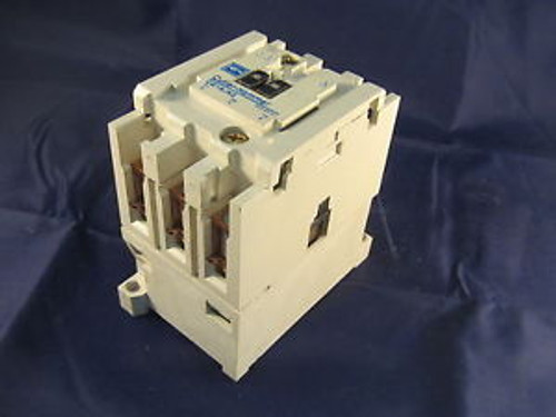 CUTLER HAMMER CE15JN3 60 AMP 240V SIZE J CONTACTOR