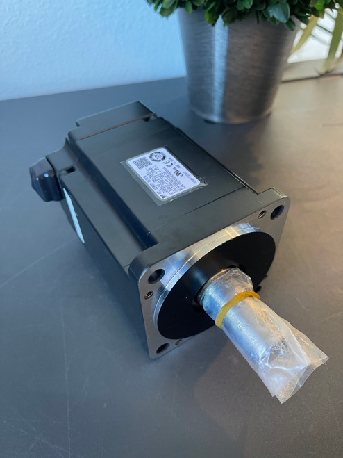 Yaskawa SGMJV-08A3A61 Ac Servo Motor