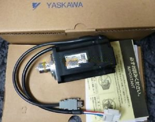 NEW Yaskawa servo motor SGMJV-04ADE6S good in condition for industry use