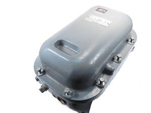 NEW SURPLUS OLD STYLE CUTLER HAMMER EXPLOSION PROOF MOTOR STARTER 9656H44B