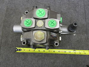NEW FLO DRAULIC HYDRAULIC CONTROL VALVE # D16A0157