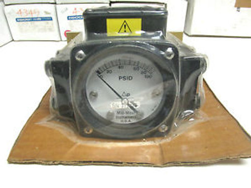 NEW Midwest Pressure Gauge Range 0-3000psi  Cat# 140 AA 10 W (AA)  .. VH-31