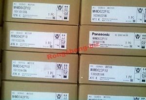 1PC Panasonic MHMD042P1U PLC New In Box