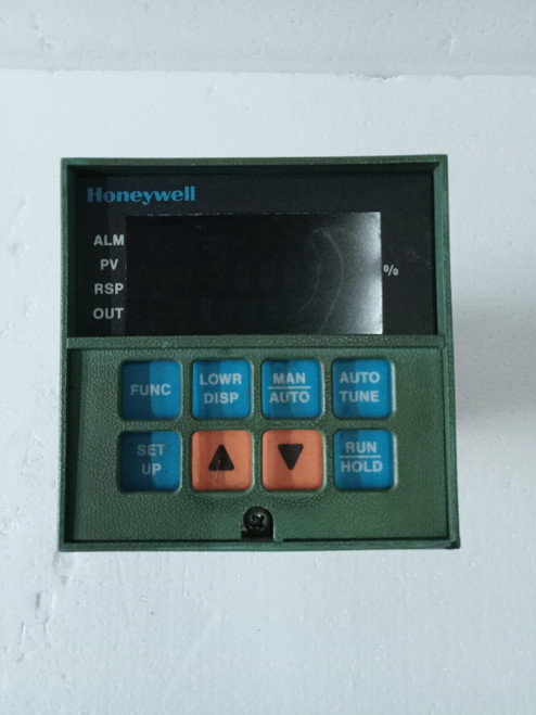 Honeywell Udc 3000 Universal Digital Controller Dc3002-0-000-2-00-0111 