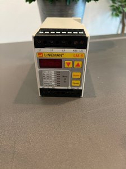 Hydria Lineman LM-5 Voltage Monitor 460vac