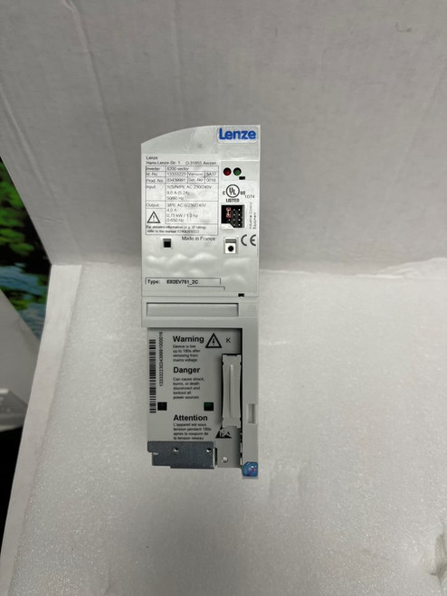 Lenze Inverter E82EV751-2C