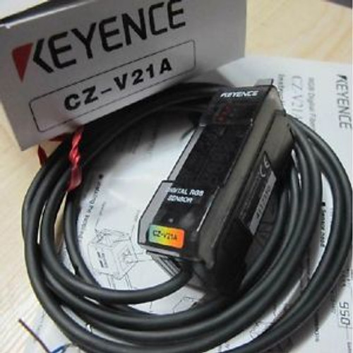 1PCS NEW Keyence Digital Sensor CZ-V21A