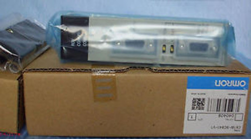 NEW IN BOX Omron  PLC CS1W-SCB41-V1