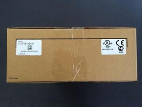 New in box DELTA HMI DOP-B10S411